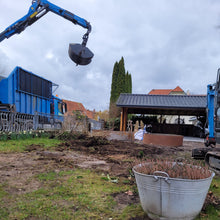 Lade das Bild in den Galerie-Viewer, Entsorgung Boden mit Kran - landree - holzhof