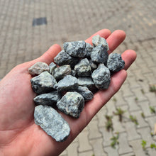 Lade das Bild in den Galerie-Viewer, Granit Splitt 16 - 22 - landree - holzhof