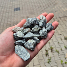 Lade das Bild in den Galerie-Viewer, Granit Splitt 16 - 22 - landree - holzhof
