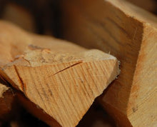 Lade das Bild in den Galerie-Viewer, Kaminholz Buche trocken - landree - holzhof
